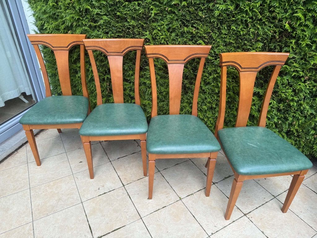 Set of 4 Elegant Wooden Dining Chairs, Ophalen of Verzenden, Gebruikt, Vier