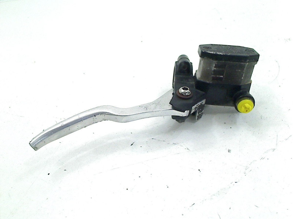 FREIN MAITRE CYLINDRE AVANT Sym Crox (4550A-AWU-000), P.J. Troelstraweg 8 8
3144 CX  MAASSLUIS, NL, Info@cama-motorparts.nl, Utilisé