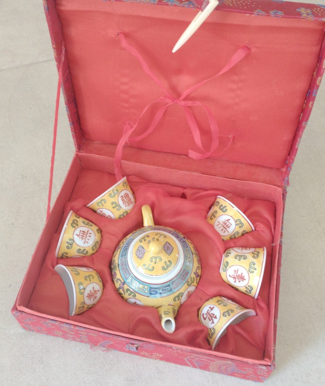 jolie théière chinoise avec 6 tasses, Enlèvement ou Envoi, Utilisé