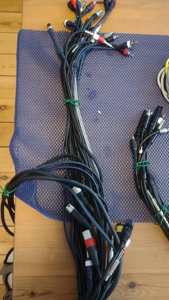 LOT DE CABLES DIVERS, Enlèvement, Utilisé, Moins de 2 mètres, Autres câbles
