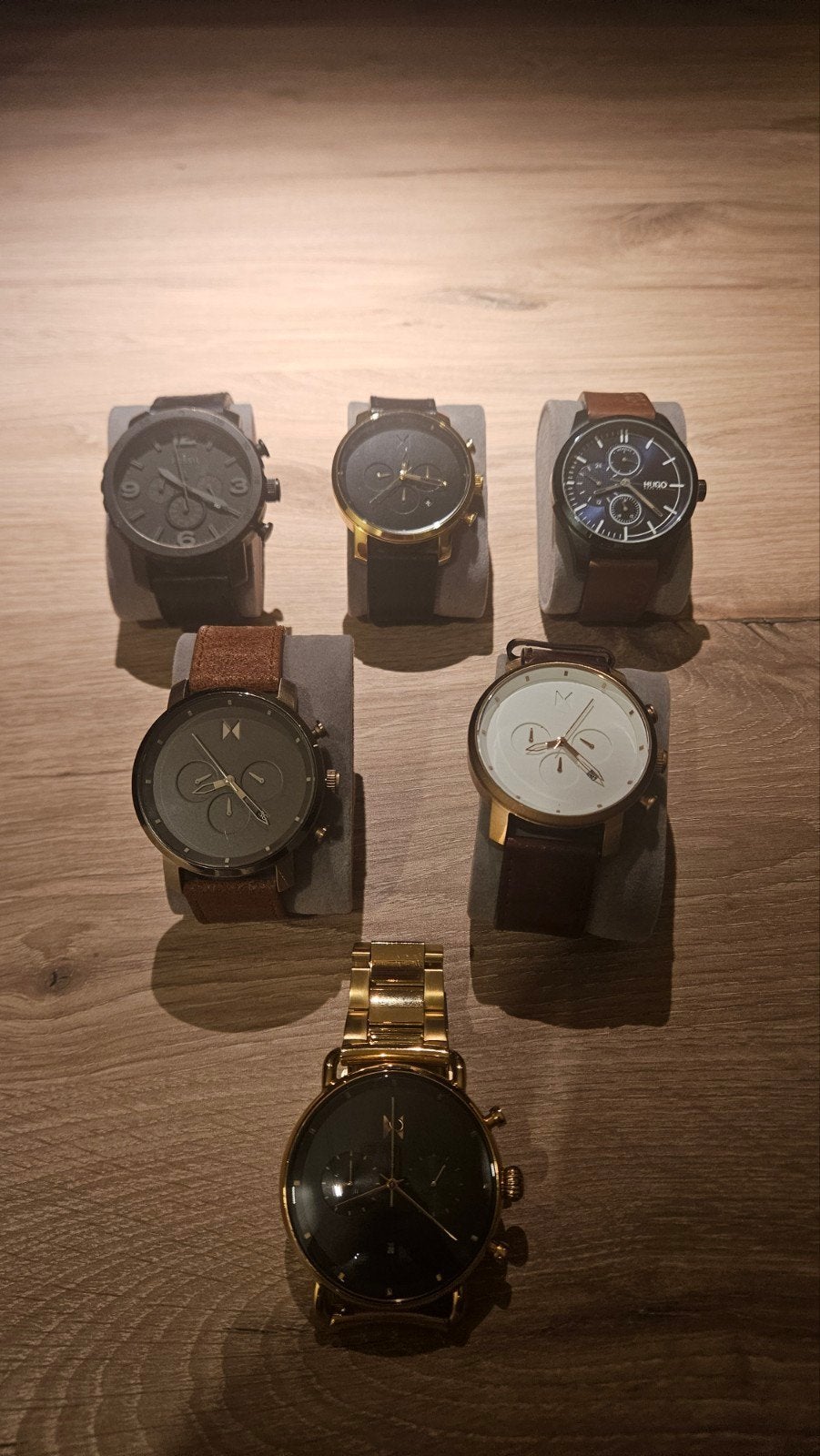 horloges MVMT, Fossil en Hugo Boss, Leer, Staal, Polshorloge, Zo goed als nieuw