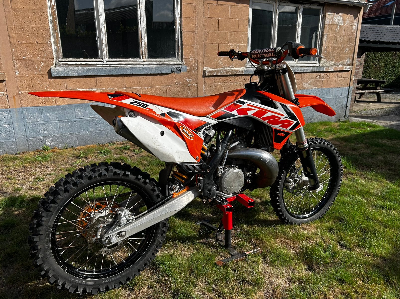 Sx 250, Motos, Particulier