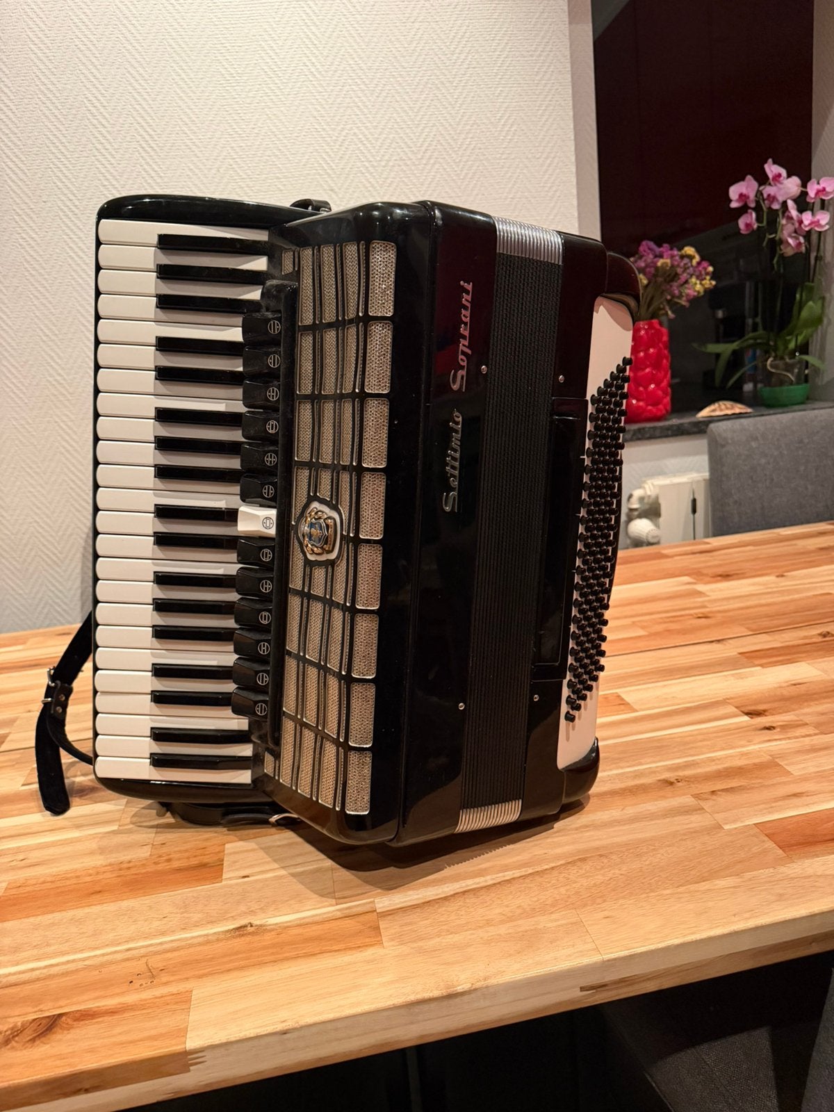 Acordeon, Enlèvement, Comme neuf