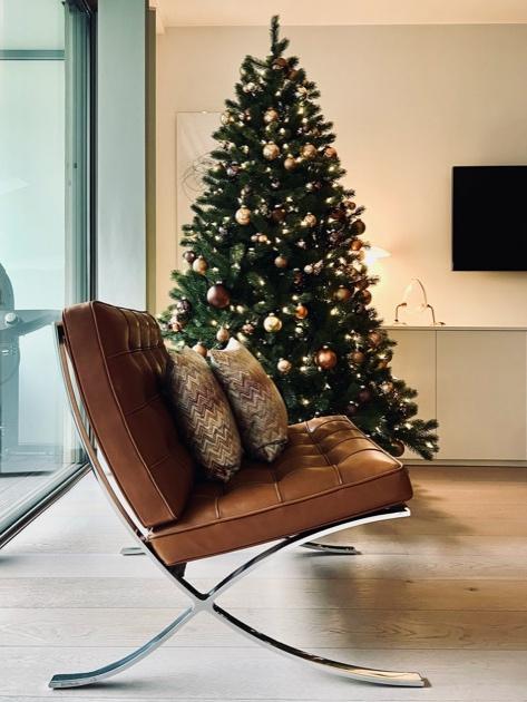 Kerstboom 213 cm – met 550 ingebouwde warmwitte LED’s, Divers, Noël, Comme neuf, Enlèvement