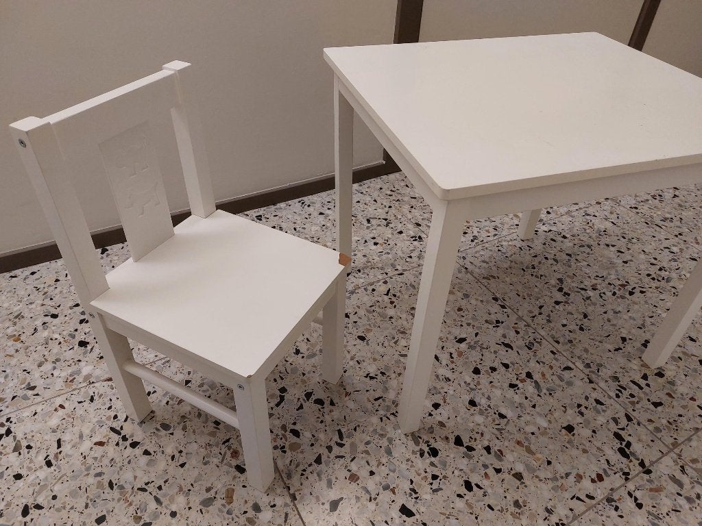 TABLE ET CHAISE KRITTER (IKEA), Enlèvement, Utilisé, Table(s) et Chaise(s)