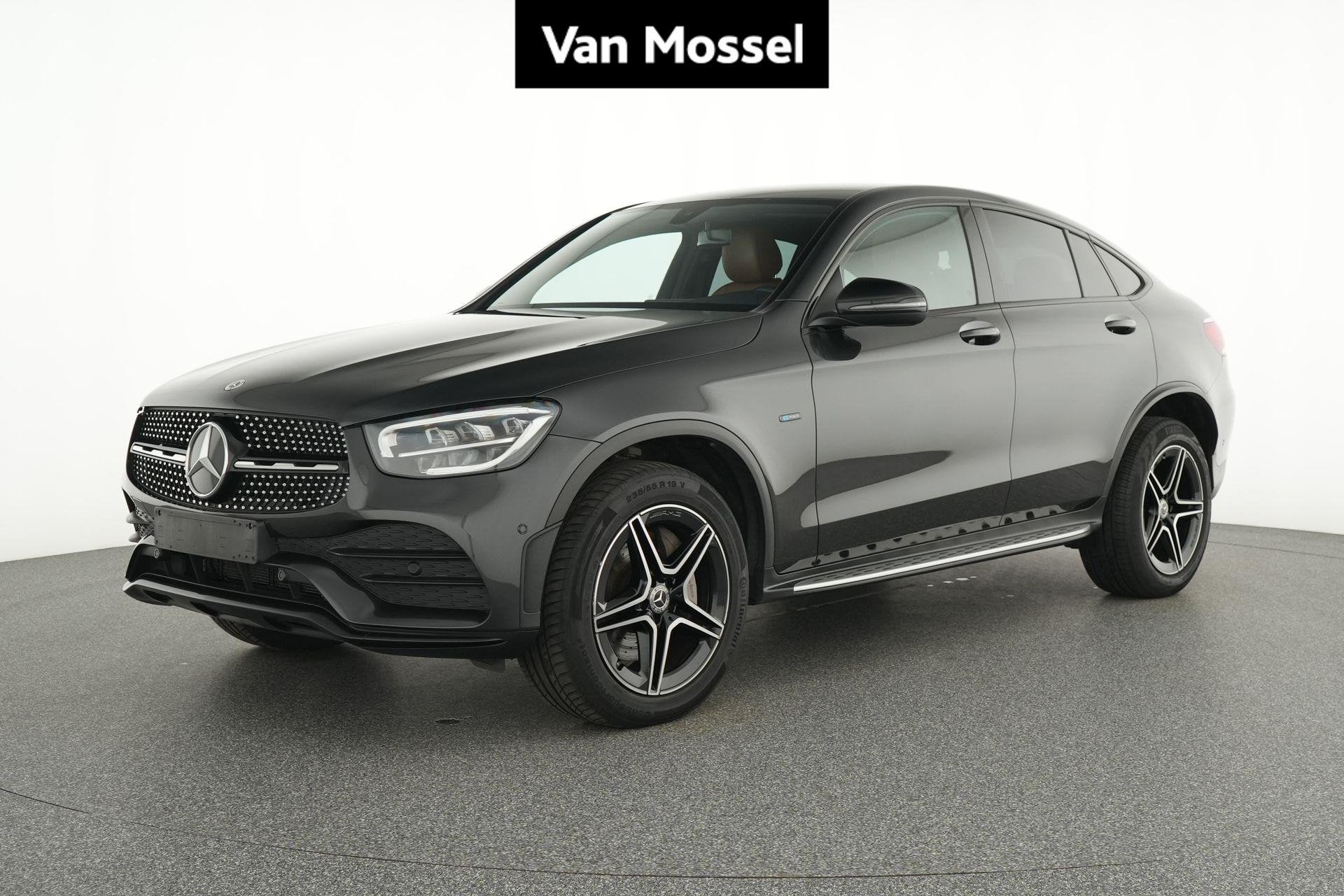 Mercedes-Benz GLC 300de Coupé AMG Line + LEDER + CARPLAY +, Autos, Mercedes-Benz, Cuir, Argent ou Gris, 143 kW, Euro 6