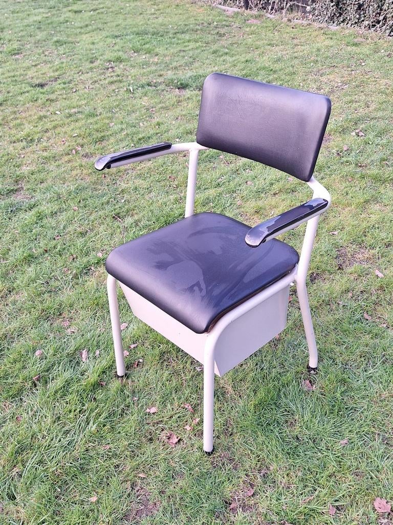 Toiletstoel, medische stoel - KCare Deluxe Bedside Commode, Ophalen