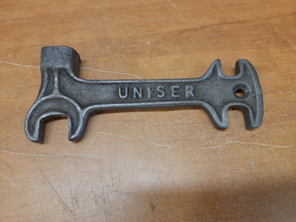 old tools uniserl hamersleutel 24x10x7,5 19,22,28, Verzenden