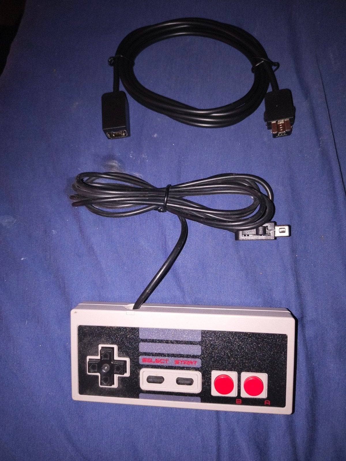 Nintendo Nes third party Controller + Extension cable, Consoles de jeu & Jeux vidéo, Consoles de jeu | Nintendo NES, Comme neuf