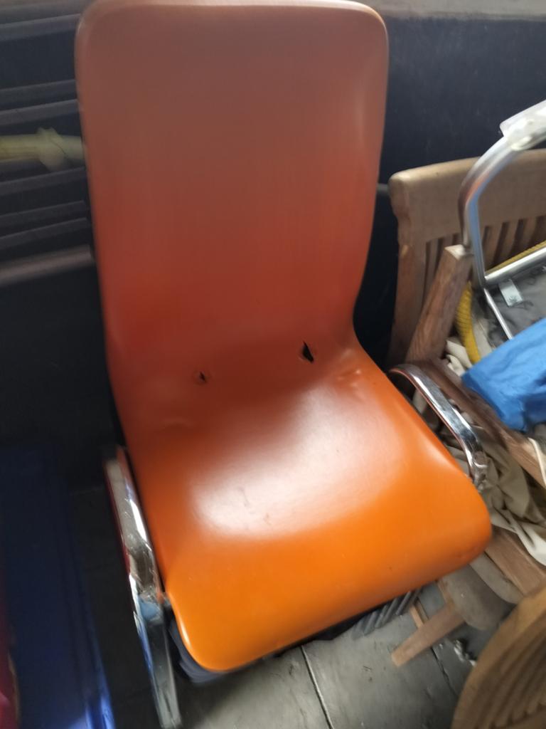 6 vintage oranje stoelen, Ophalen