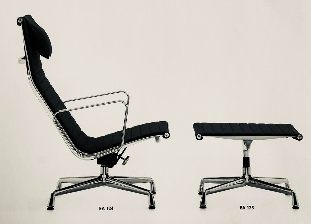 Originele Vitra Lounge + voetbank van Eames + garantie, Antiek en Kunst, Antiek | Meubels | Stoelen en Sofa's, Ophalen