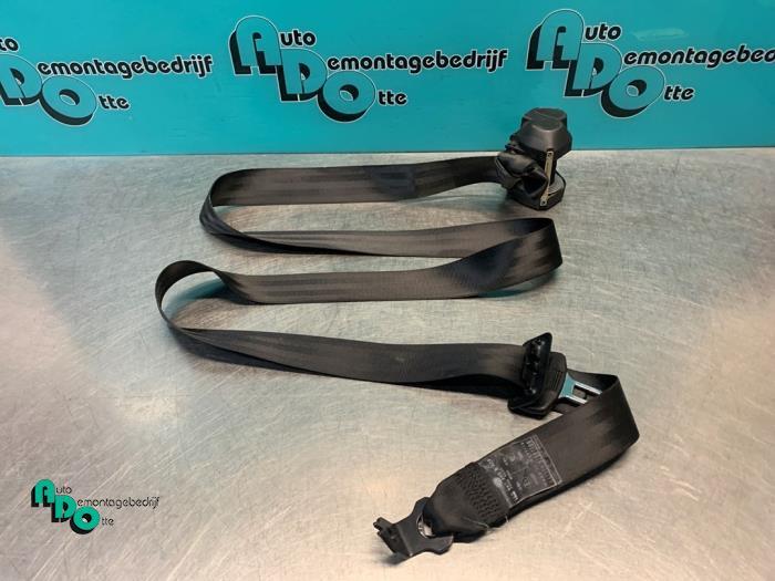 Veiligheidsgordel links-achter van een Volkswagen Golf (Golf, Auto-onderdelen, Interieur en Bekleding, Gebruikt, -, Volkswagen