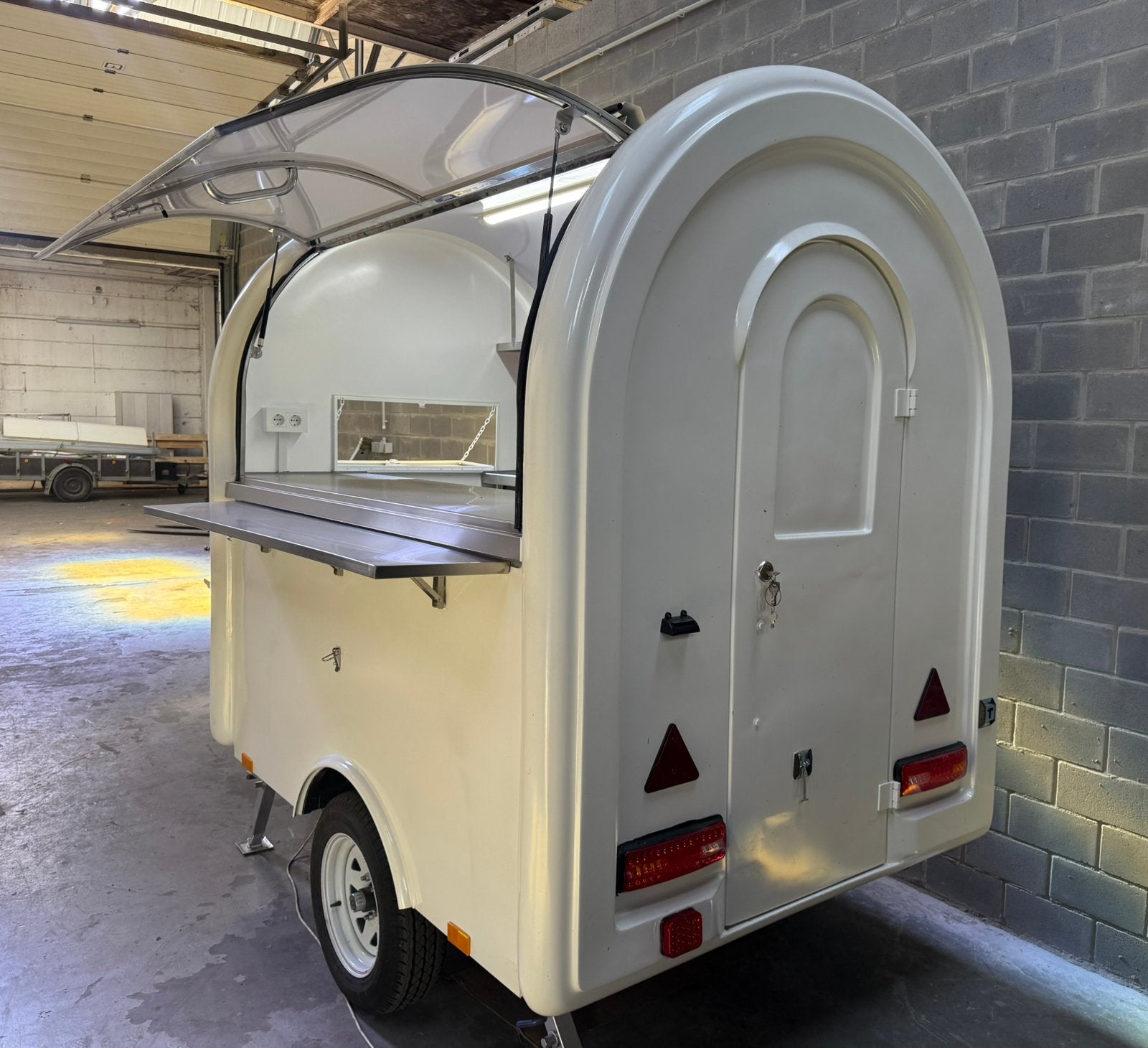 Foodtrailer, Ophalen
