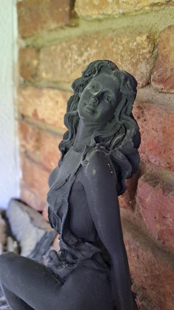 Statuette d'une déesse romaine, Antiquités & Art