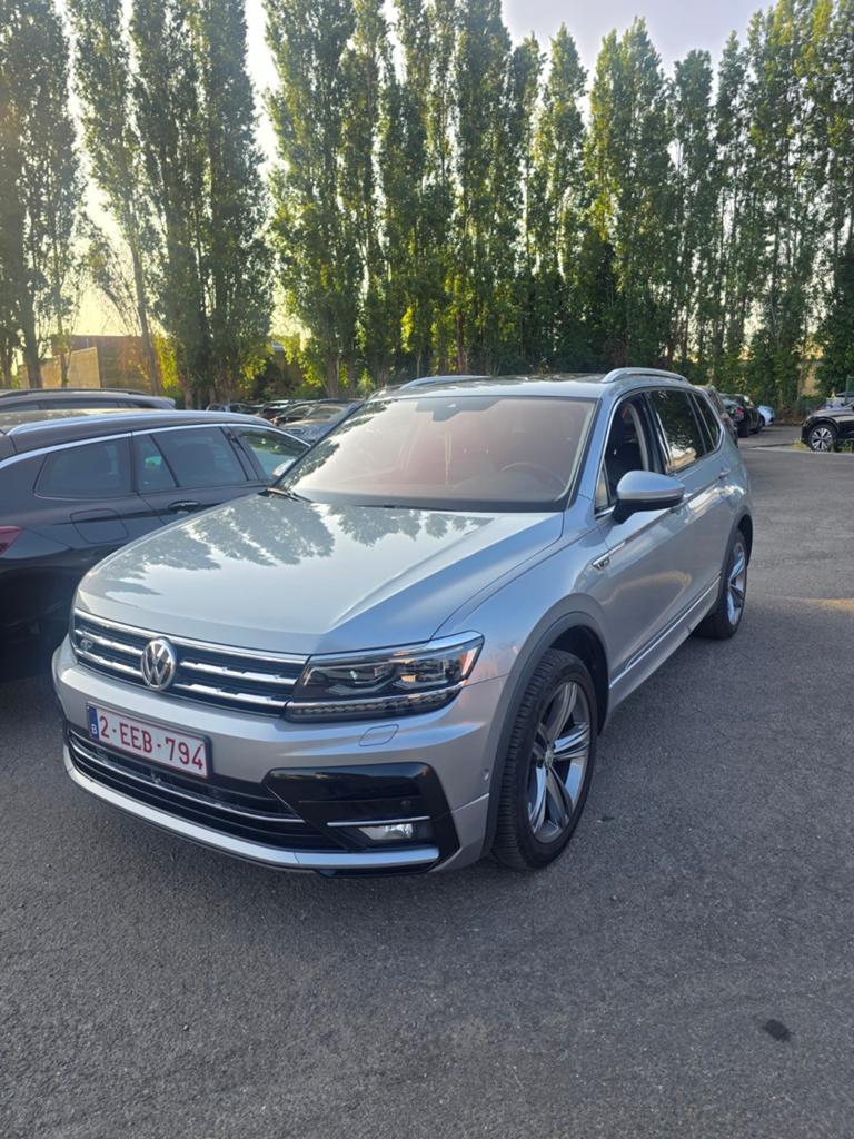 Tiguan Allspace R-Line, Autos, Volkswagen, Cuir, Argent ou Gris, Achat, Noir