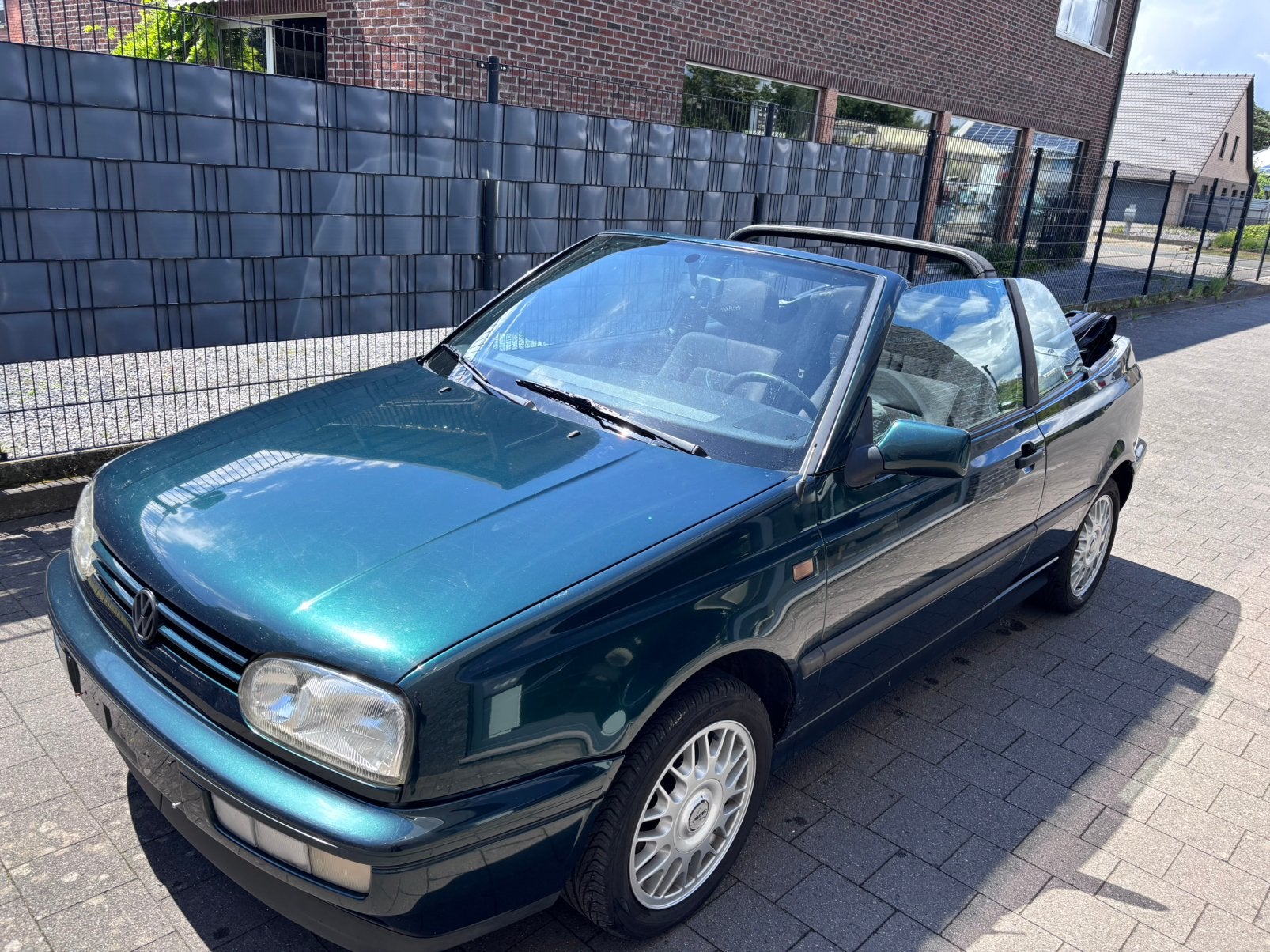 Bw Golf Cabrio Pink Floyd Edition met nieuwe kap, Auto's, Voorwielaandrijving, Stof, Zwart, Cabriolet