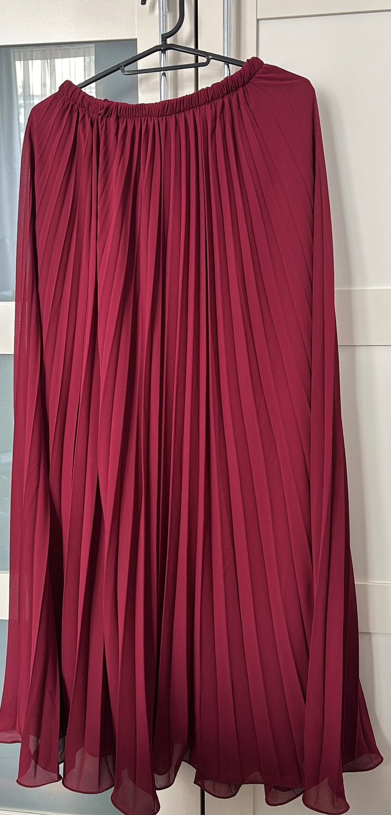 Jupe trapèze bordeaux neuf, Vêtements | Femmes, Jupes, Enlèvement, Neuf, Taille 36 (S)
