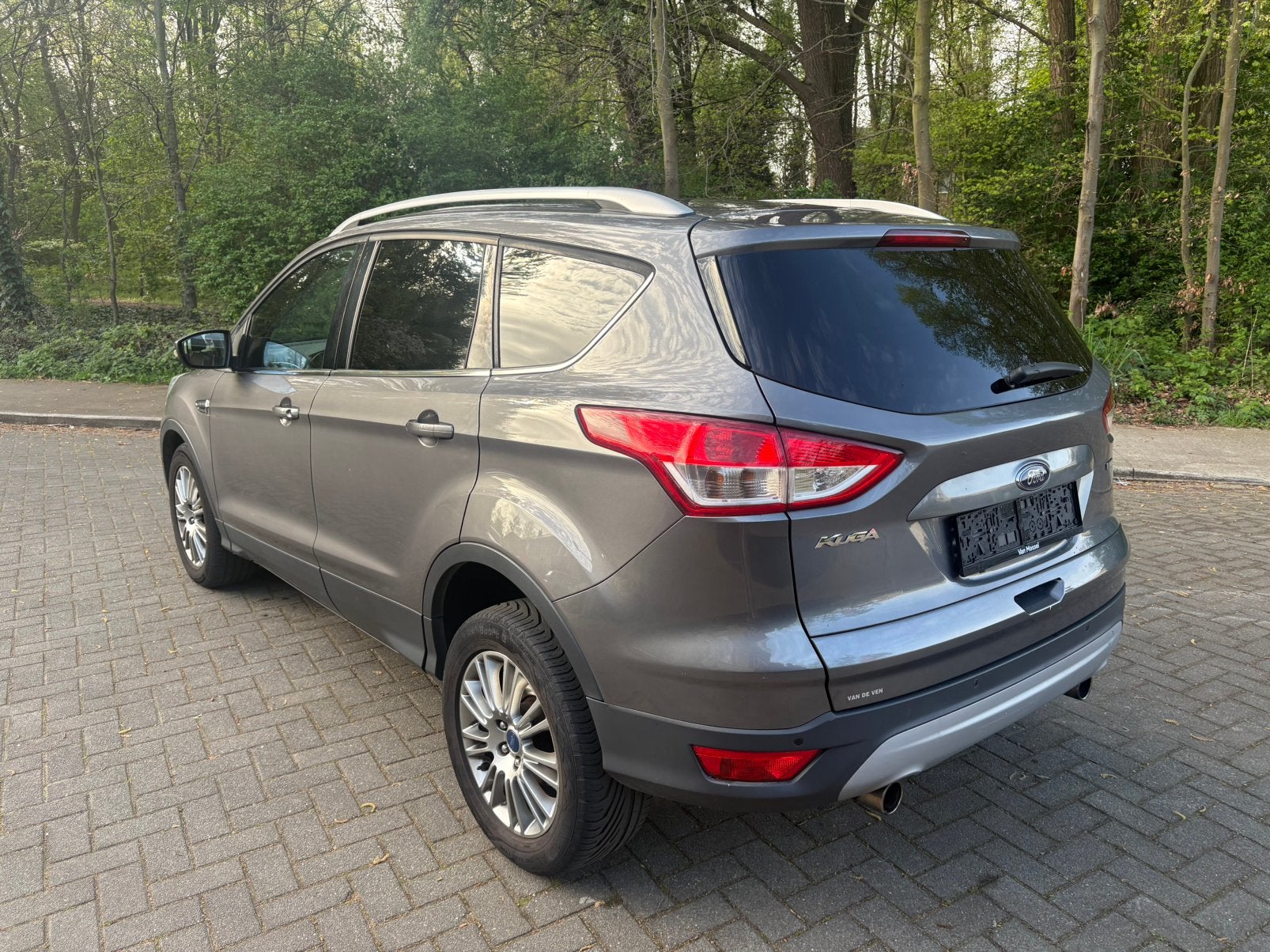Ford Kuga  benzine / motor problemen!, Auto's, Ford, Bedrijf, Kuga, Te koop, Benzine