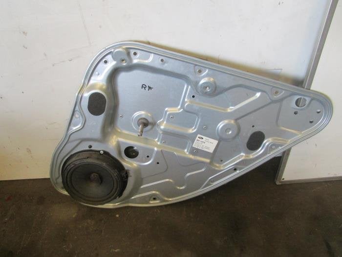 Mécanique vitre 4portes arrière droite d'un Ford C-Max (C-, -, 3 mois de garantie, -, -