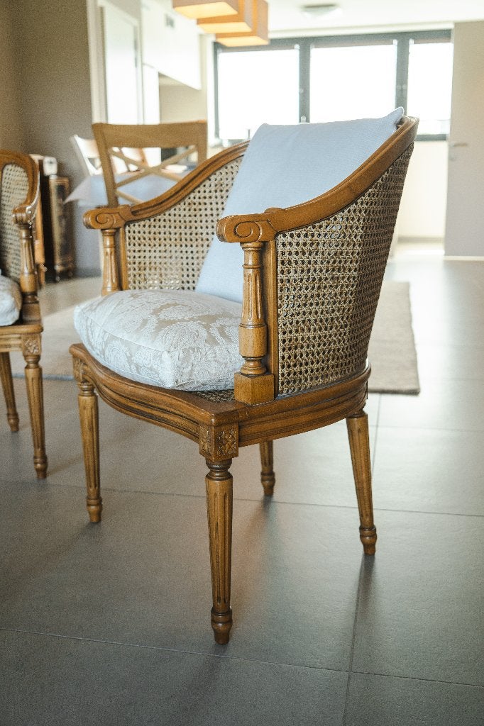 Bijzet zeteltjes Louis XVI, Ophalen, Zo goed als nieuw