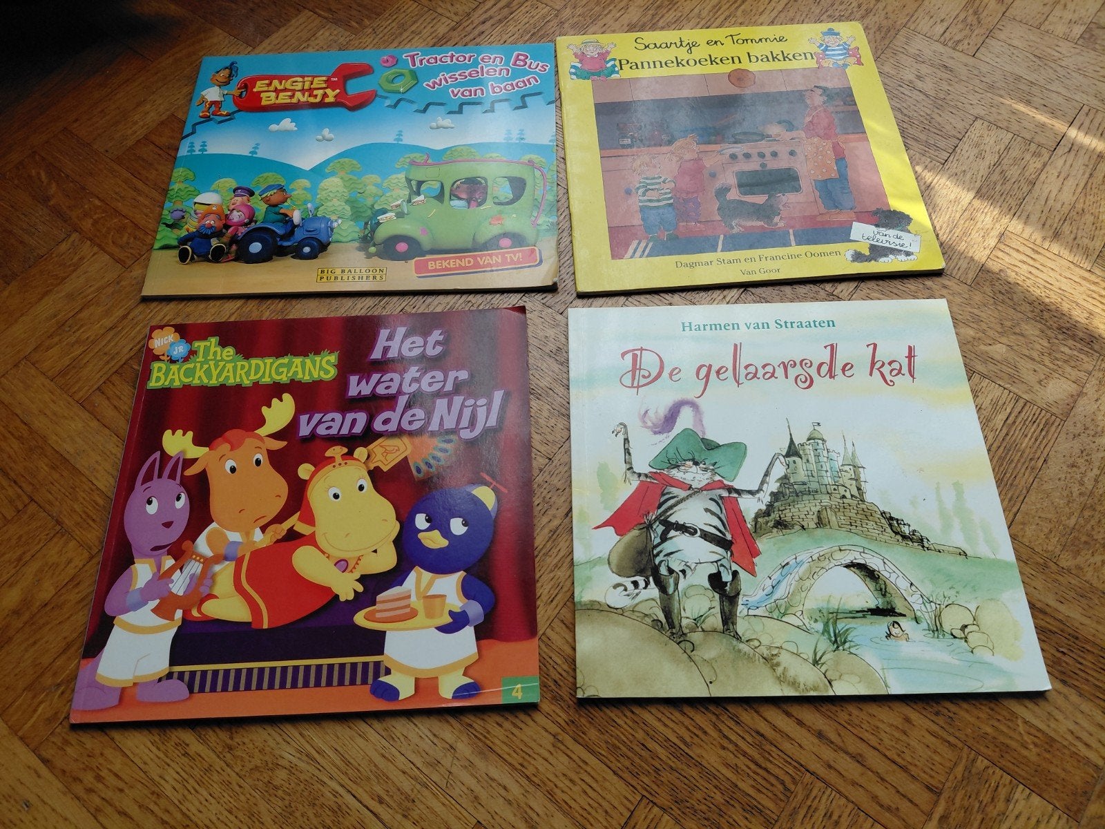4 dunnen kleuterboekjes, Enlèvement ou Envoi