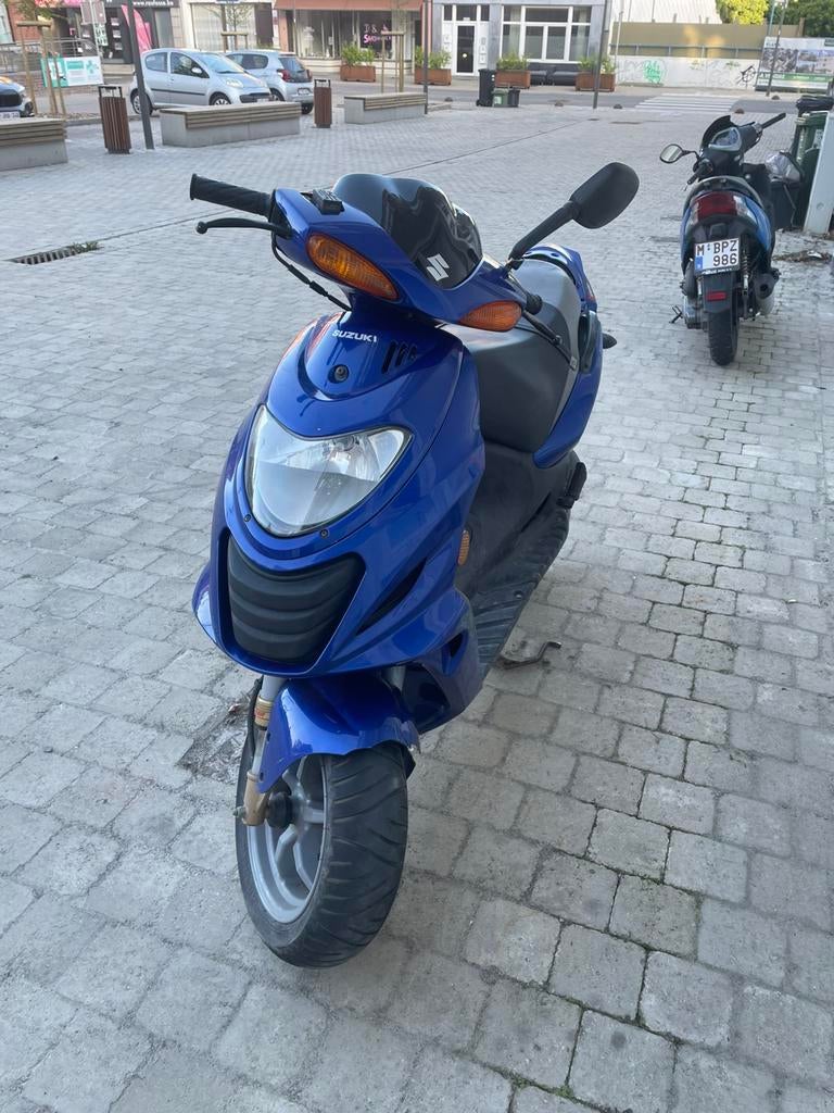 Suzuki katana 2t classe a, Vélos & Vélomoteurs, 49 cm³, Enlèvement, Utilisé, Classe A (25 km/h)