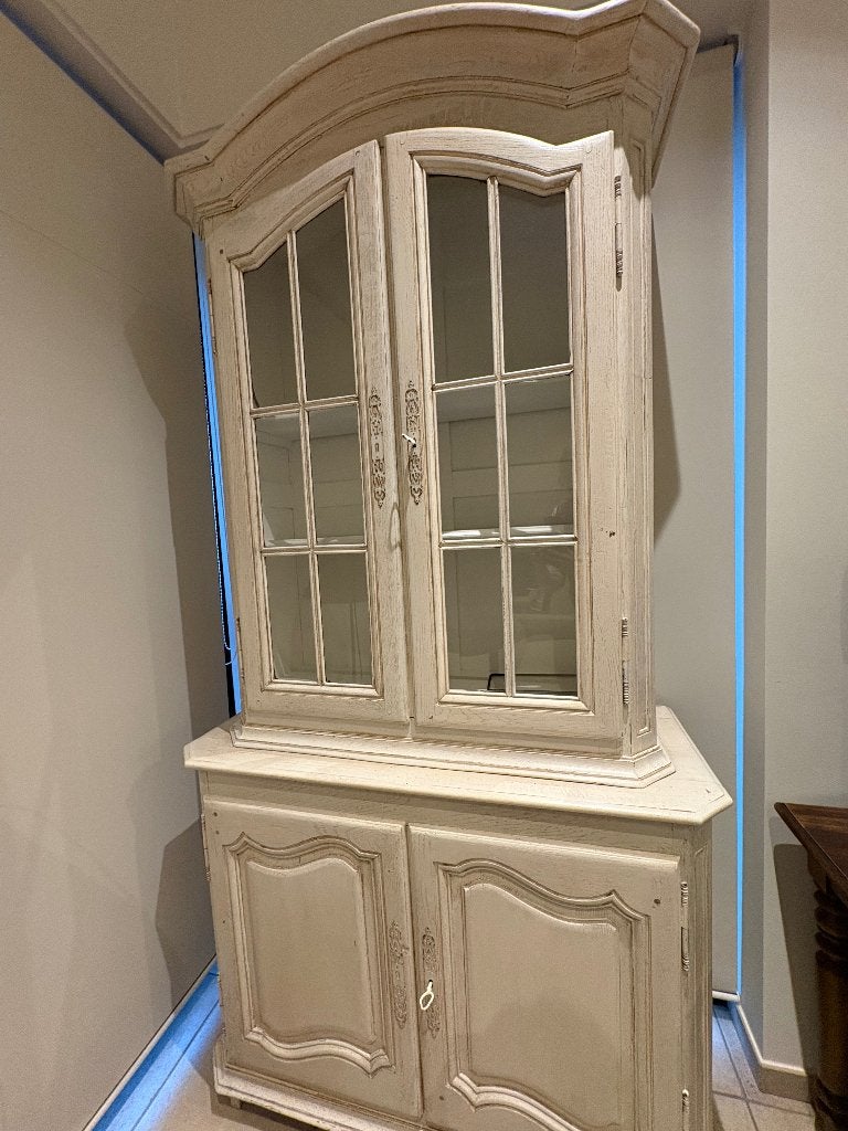 Antieke kast met glas te koop!, Ophalen, 200 cm of meer, Zo goed als nieuw, 25 tot 50 cm