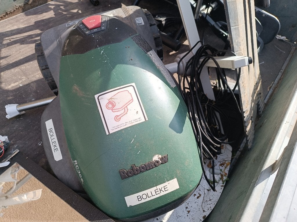 Gratis robotmaaier robomow modelRC308, Ophalen, Gebruikt, Robomow, Met regensensor