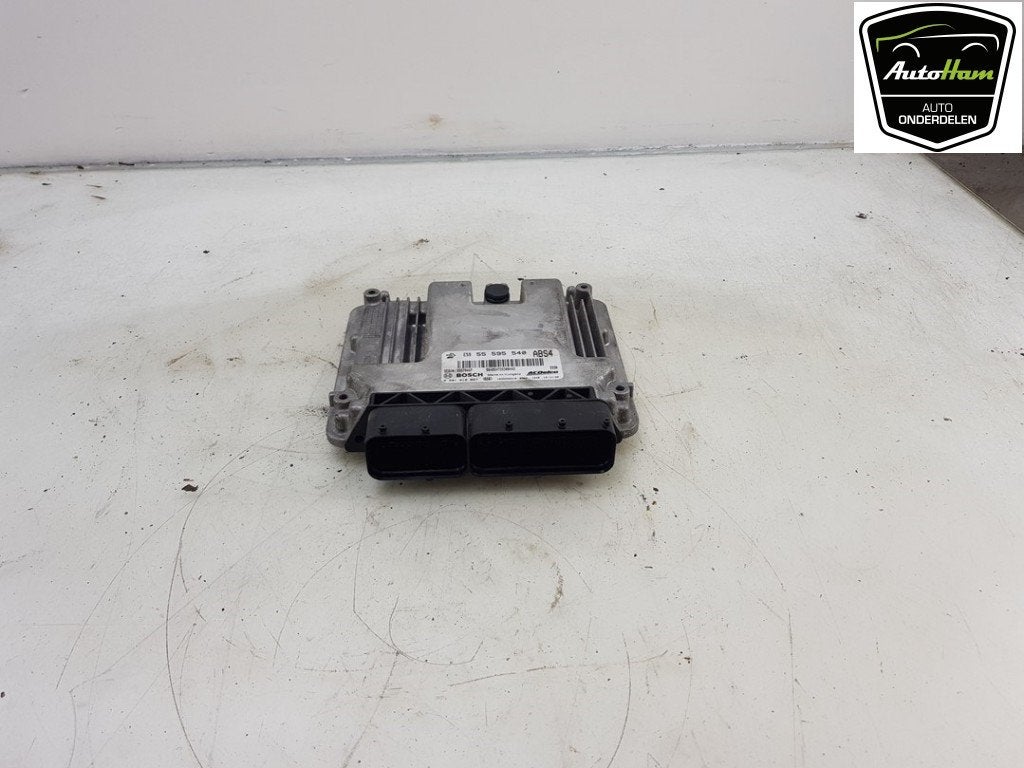 COMPUTER MOTOR Opel Insignia Sports Tourer (01-2008/03-2017), Robert Bosch AG, Gebruikt, Opel, Robert-Bosch-Allee 1
74232  Abstatt, DE