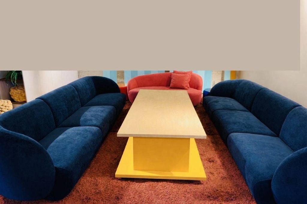 Sofa 3 modules - Model: Paula - Kleur: Planet Legion Blue, Neuf, 300 cm ou plus, Quatre personnes ou plus, Banc droit
