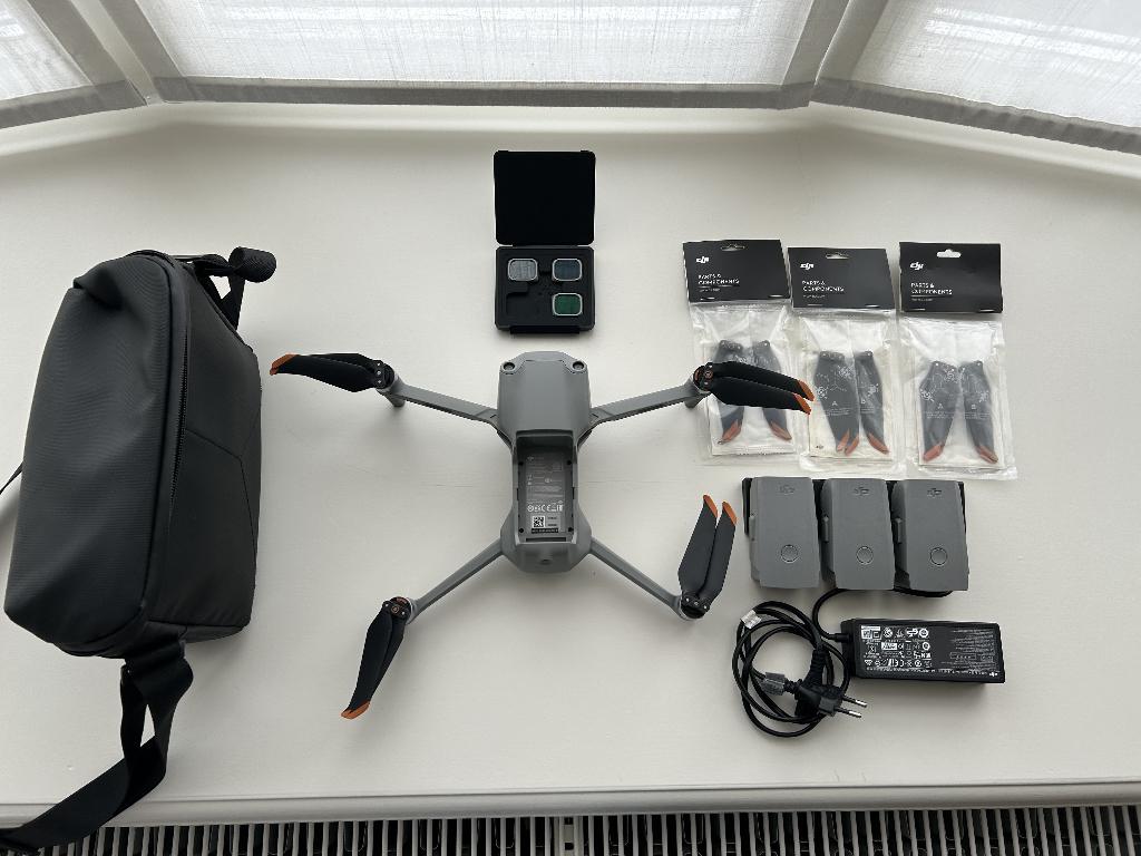 DJI AIR2S (5-2023), TV, Hi-fi & Vidéo, Drones, Drone avec caméra, 250 à 900 g, Comme neuf, Qualité standard