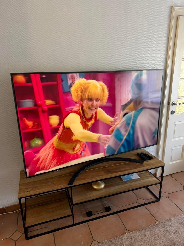 Téléviseur LG 70 pouces, Comme neuf, Enlèvement, 100 cm ou plus, LG