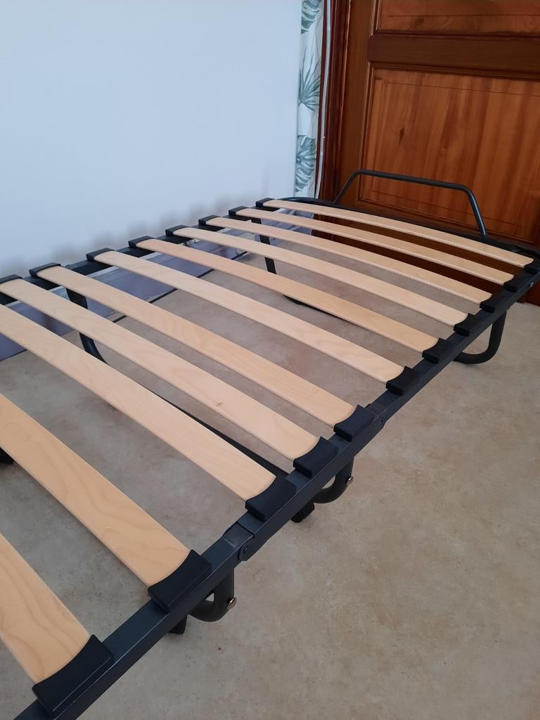 Cadre de lit pliant une personne, Enlèvement