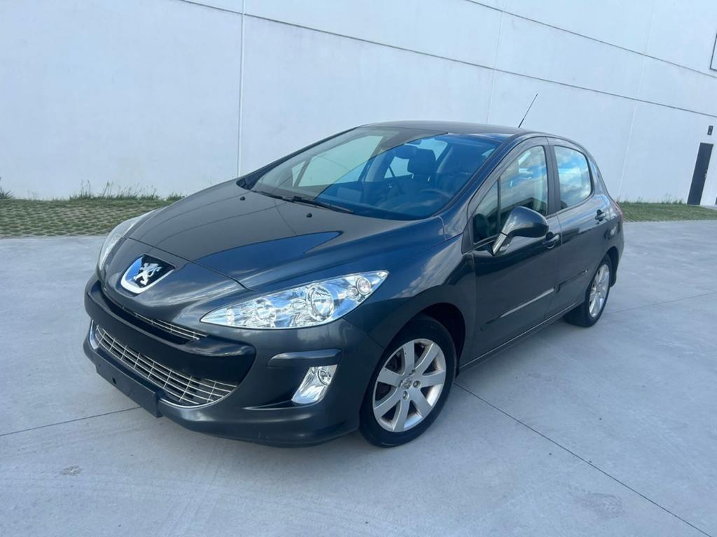 Prête à immatriculé peugeot 308 féline boite automatique, Auto's, Peugeot, Leder, Particulier, Automaat, Bluetooth