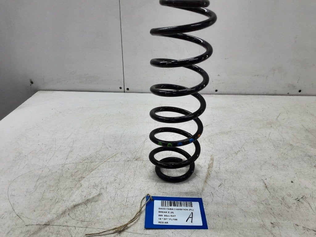 RESSORT DE SUSPENSION ARRIERE Skoda Fabia III Combi (NJ5), Utilisé, Info@skoda-auto.de, Skoda, Max-Planck-Straße  3-5
64331  Weiterstadt, DE