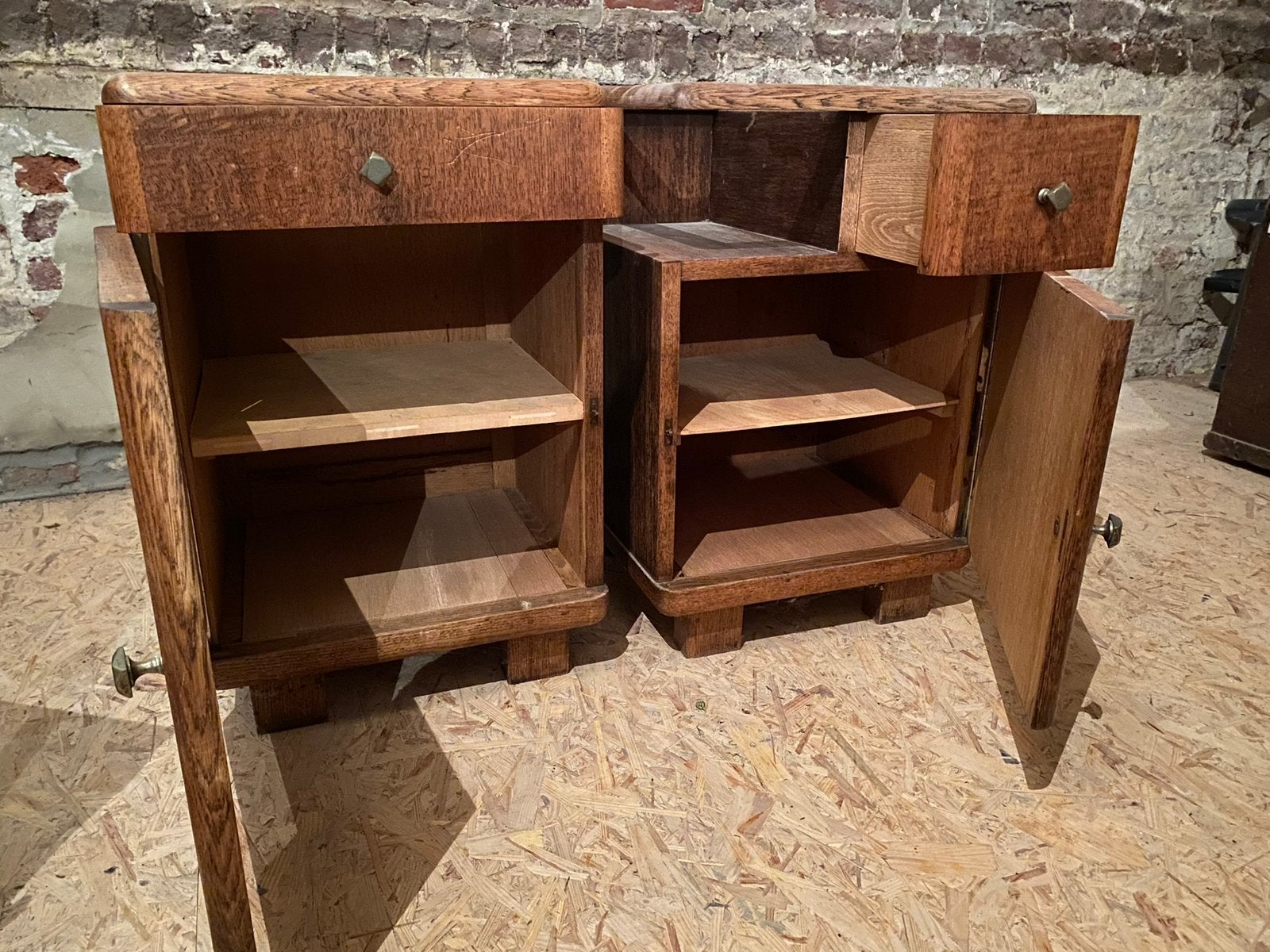 2 tables de chevet en bois (sans plateau en marbre), 45 à 65 cm, Enlèvement, Utilisé, 55 à 70 cm