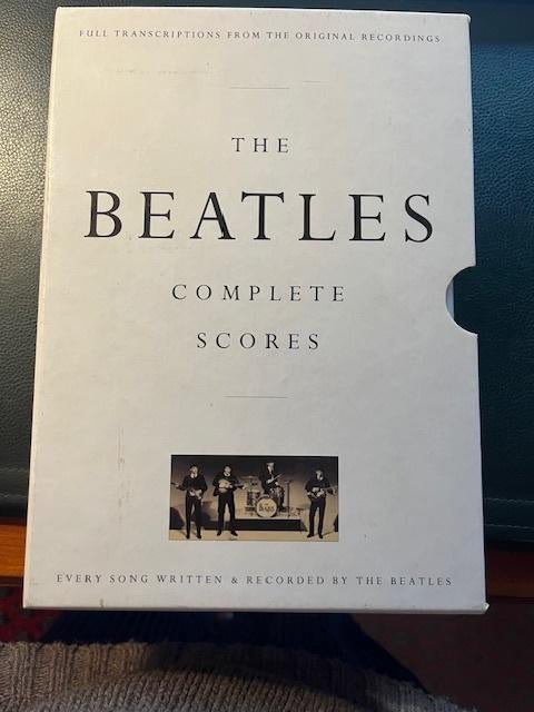 De volledige score van The Beatles, Ophalen, Artiest, Zo goed als nieuw, Hall Leonard Corp