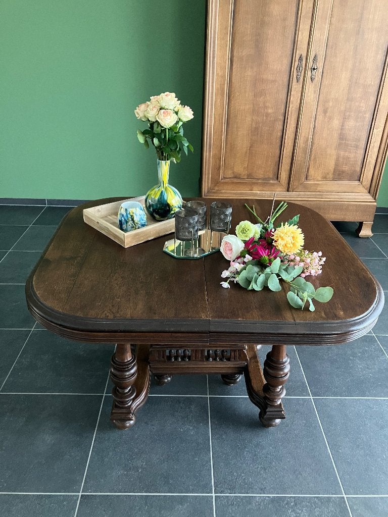 massief houten uitschuifbare tafel met 6 stoelen, Ophalen, Gebruikt, Massief houten tafel in warme bruine kleur, 75 cm of meer