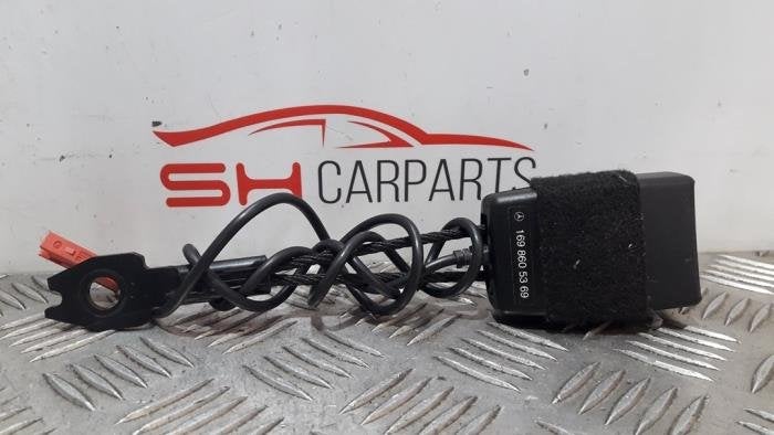 Insertion ceinture de sécurité avant droite d'un Mercedes, 3 mois de garantie, Utilisé, -, -