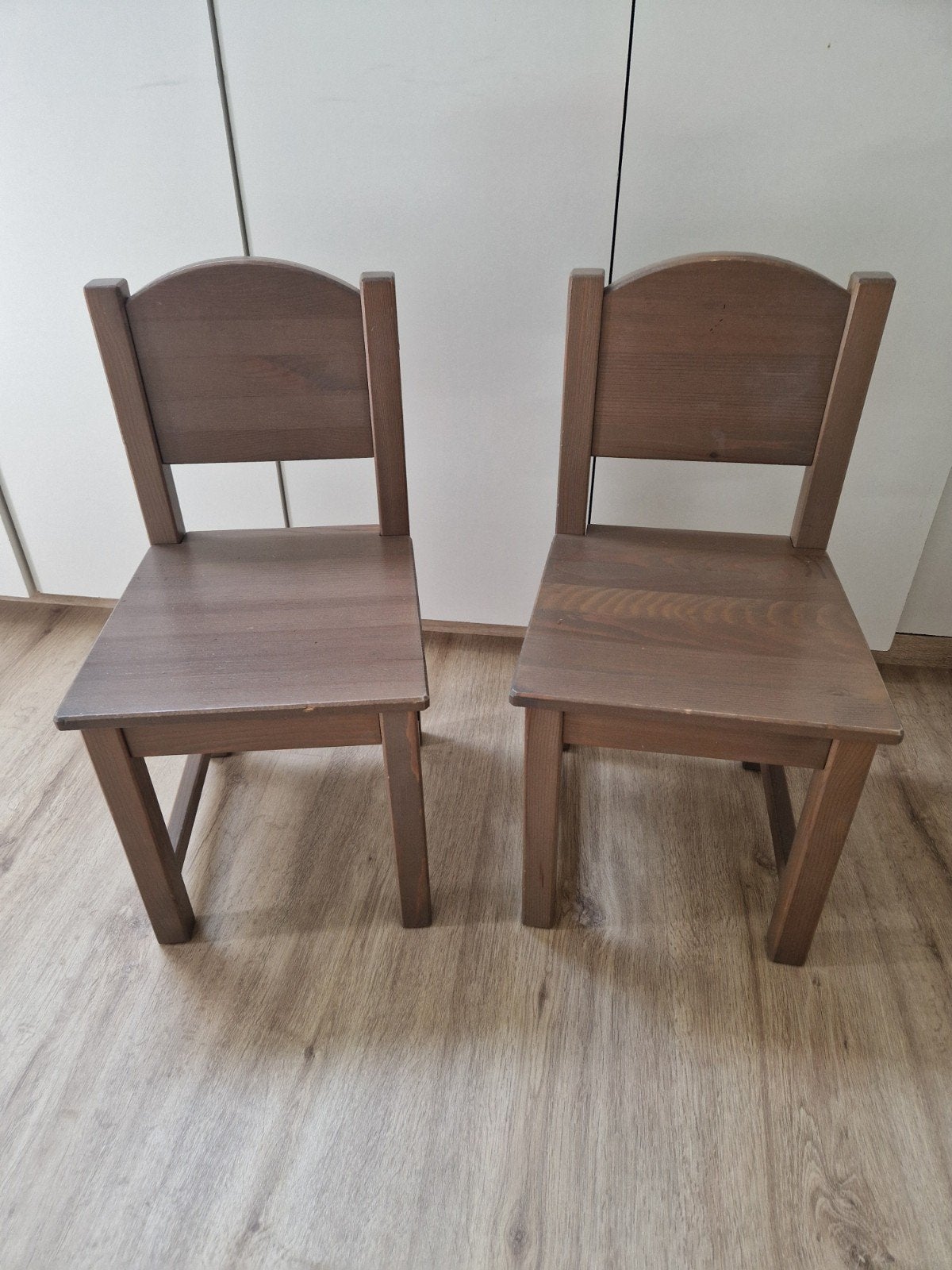 2 peuter/kleuter stoeltjes, Kinderen en Baby's, Ophalen