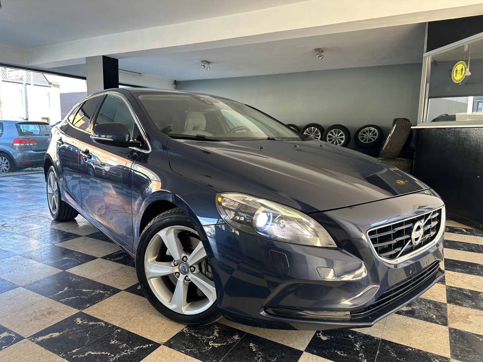 Caméra UVM au xénon Geartronic Momentum Navi SHZ pour, Autos, Volvo, Cuir, Euro 5, Achat, Entreprise