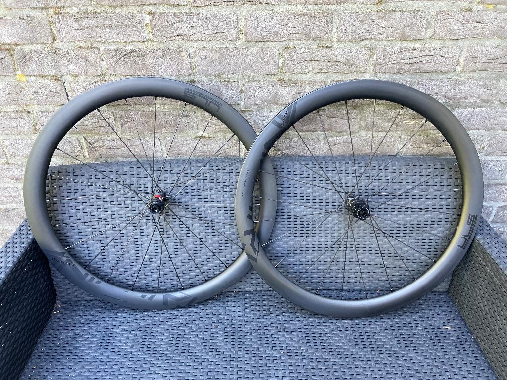 Roues wheel-tec Tailwind ULS24 dt swiss 240exp, Fietsen en Brommers, Fietsonderdelen, Zo goed als nieuw, Wiel, Carbon, Ophalen of Verzenden