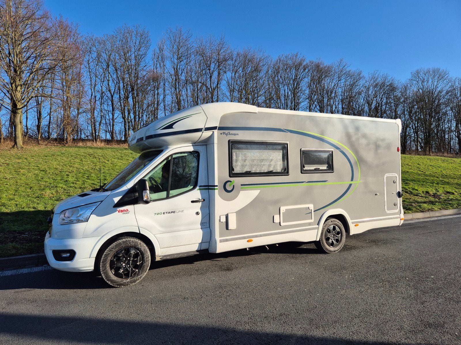 Attelage automatique chausson 720 2025 1950 kg, Caravanes & Camping, Camping-cars, Jusqu'à 4, Toilette à cassette, Ford, Chausson