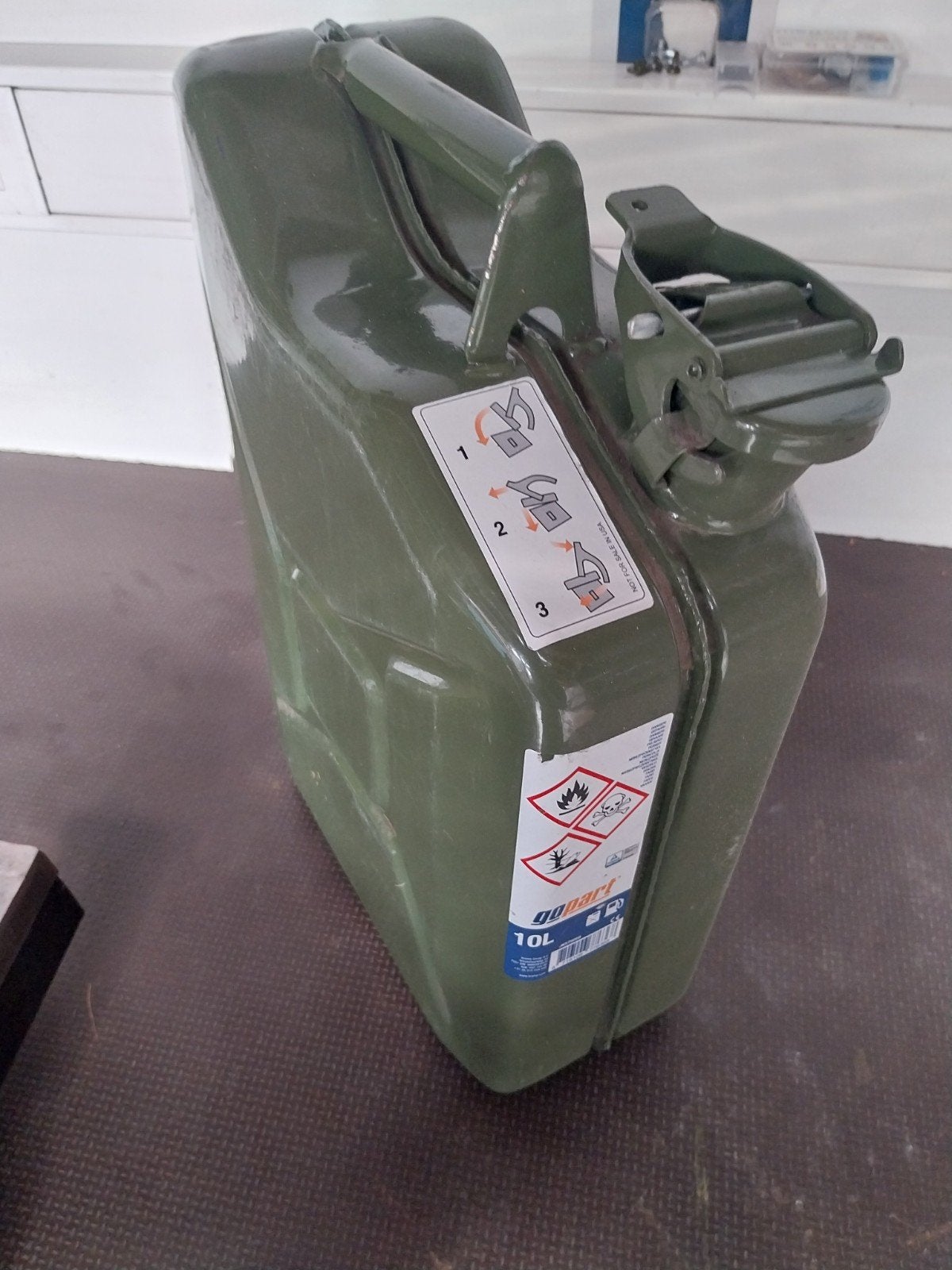 tank metaal 10 liter, Ophalen