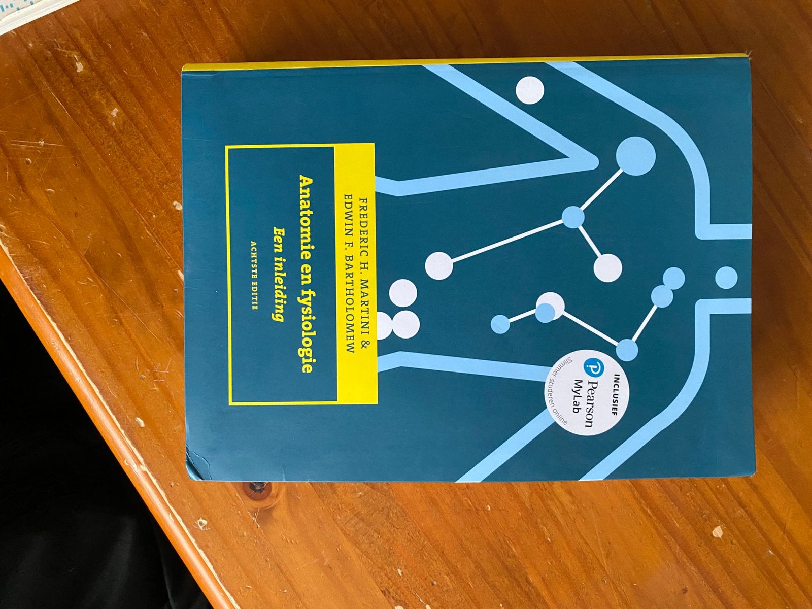 Anatomie en fysiologie, 8e editie met MyLab NL, Ophalen of Verzenden, Zo goed als nieuw, Frederic H. Martini; Edwin F. Bartholomew