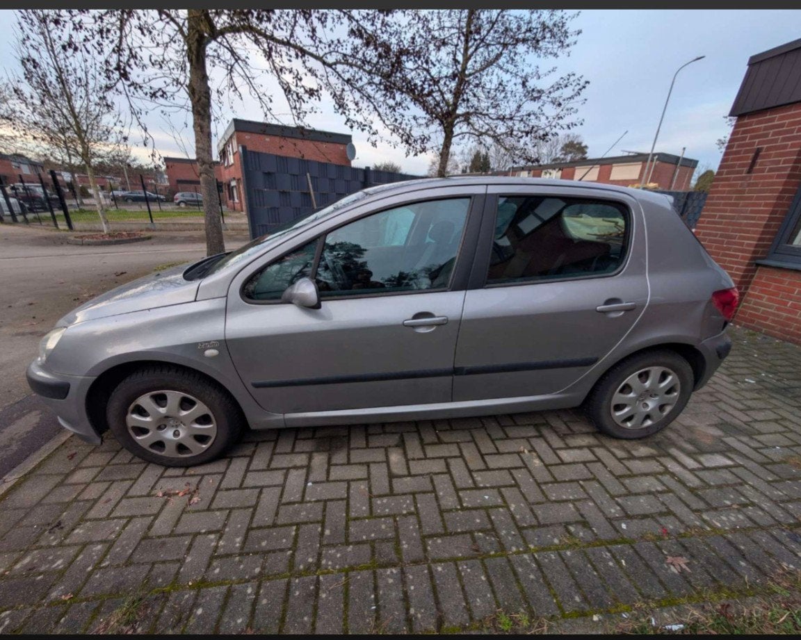 Peugeot 307 – 1.4 Benzine  - onderdelen/herstelling/export, Auto's, Peugeot, Stof, 4 cilinders, Particulier, Euro 4