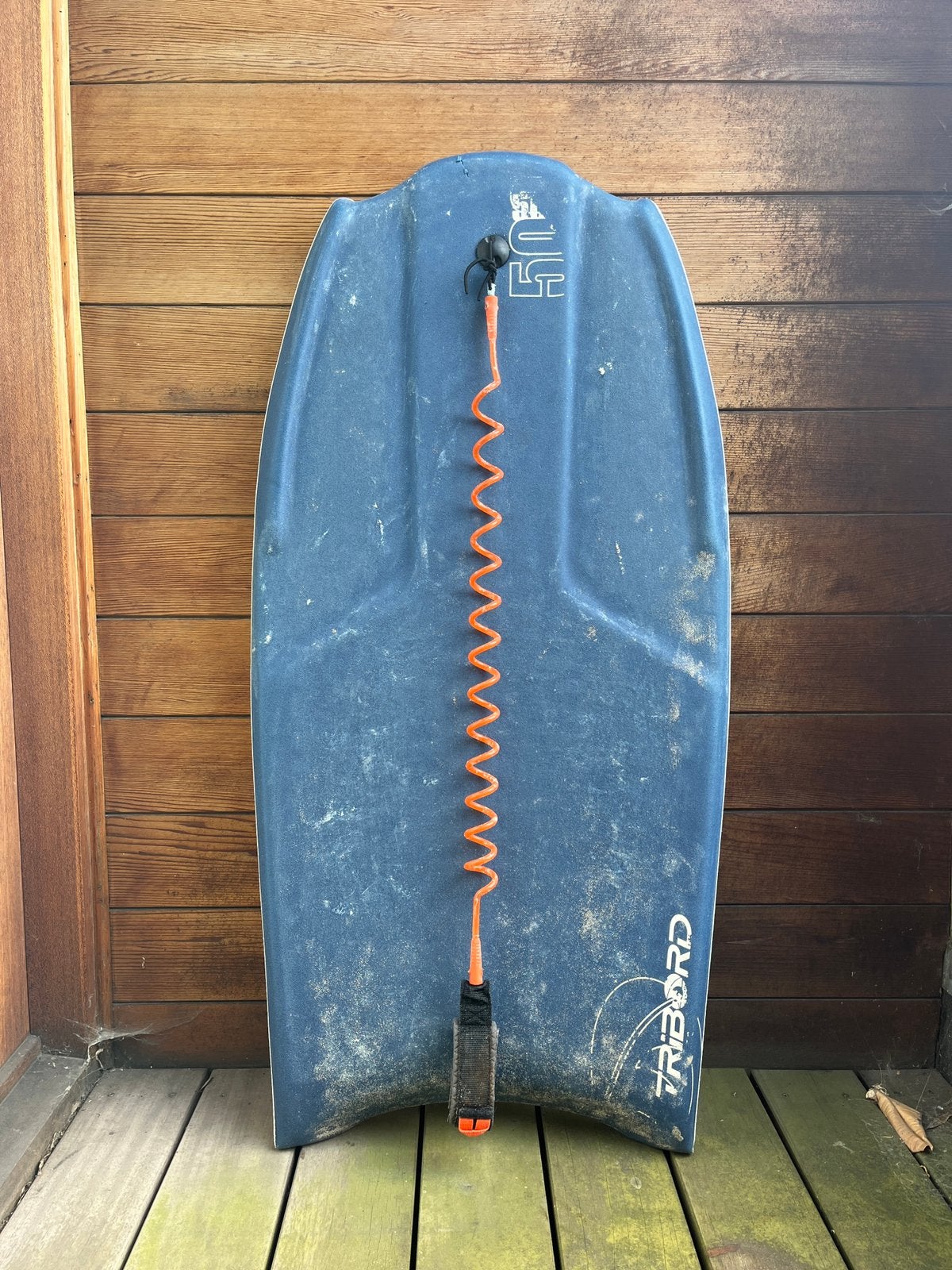 Tribord bodyboard + flippers + neopreen laarsjes + draaghoes, Enlèvement, Utilisé, Autres types, Avec ailerons
