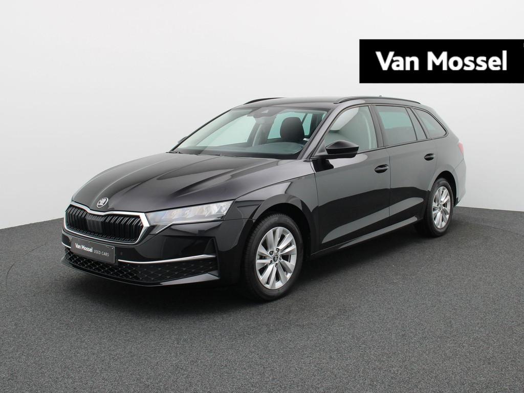 Skoda Octavia Combi 1.5 TSI eTec 110kW DSG7 SELECTION, Auto's, Skoda, Stof, 110 kW, 4 cilinders, Zwart