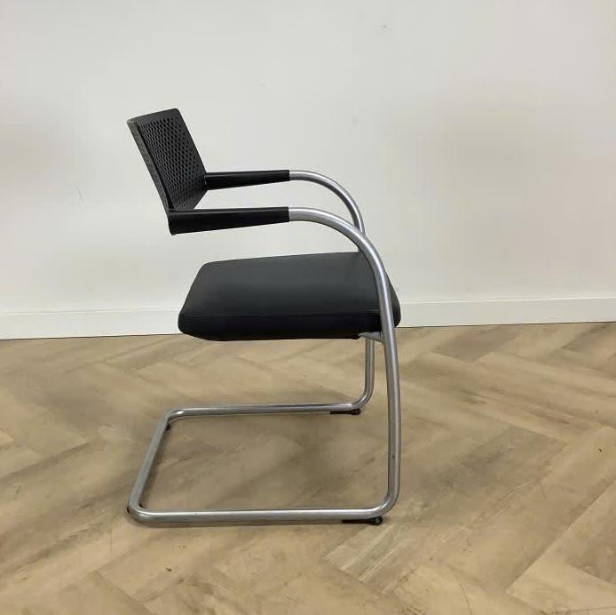 8x Vitra Visasoft Visavis Zwart Leder Design kantoor stoelen, Leder, Comme neuf, Enlèvement, Cinq, Six Chaises ou plus