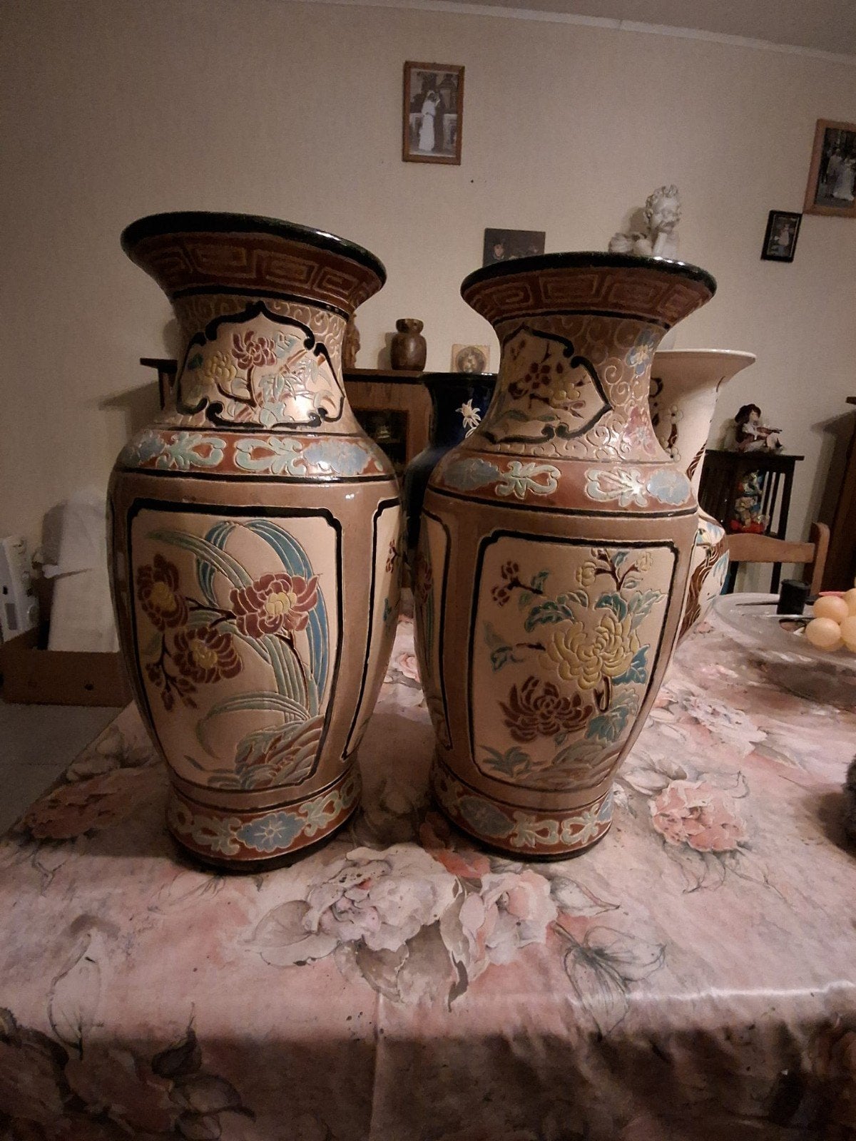 vases chinois, Enlèvement